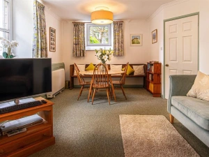 Sitting Room with dining table