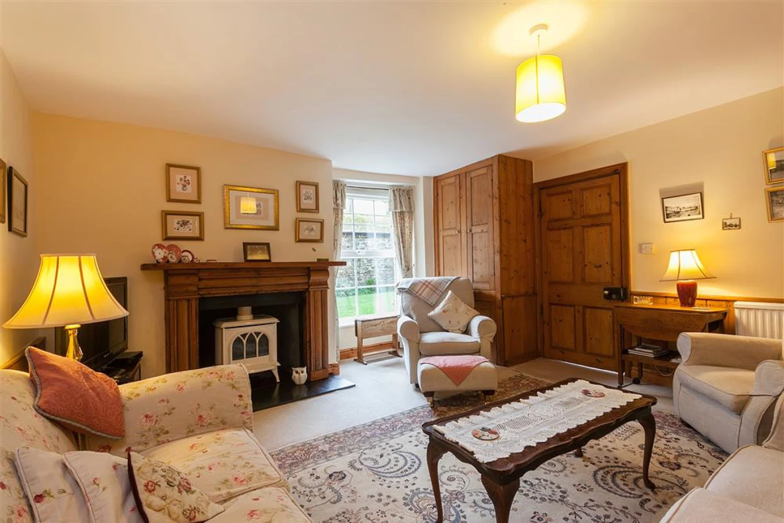 The comfortable cosy sitting room.