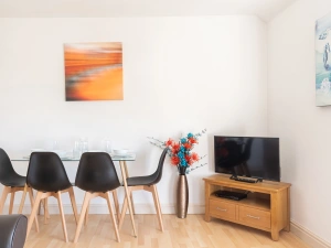 Property image 6 for THC818