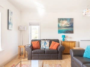 Property image 8 for THC818
