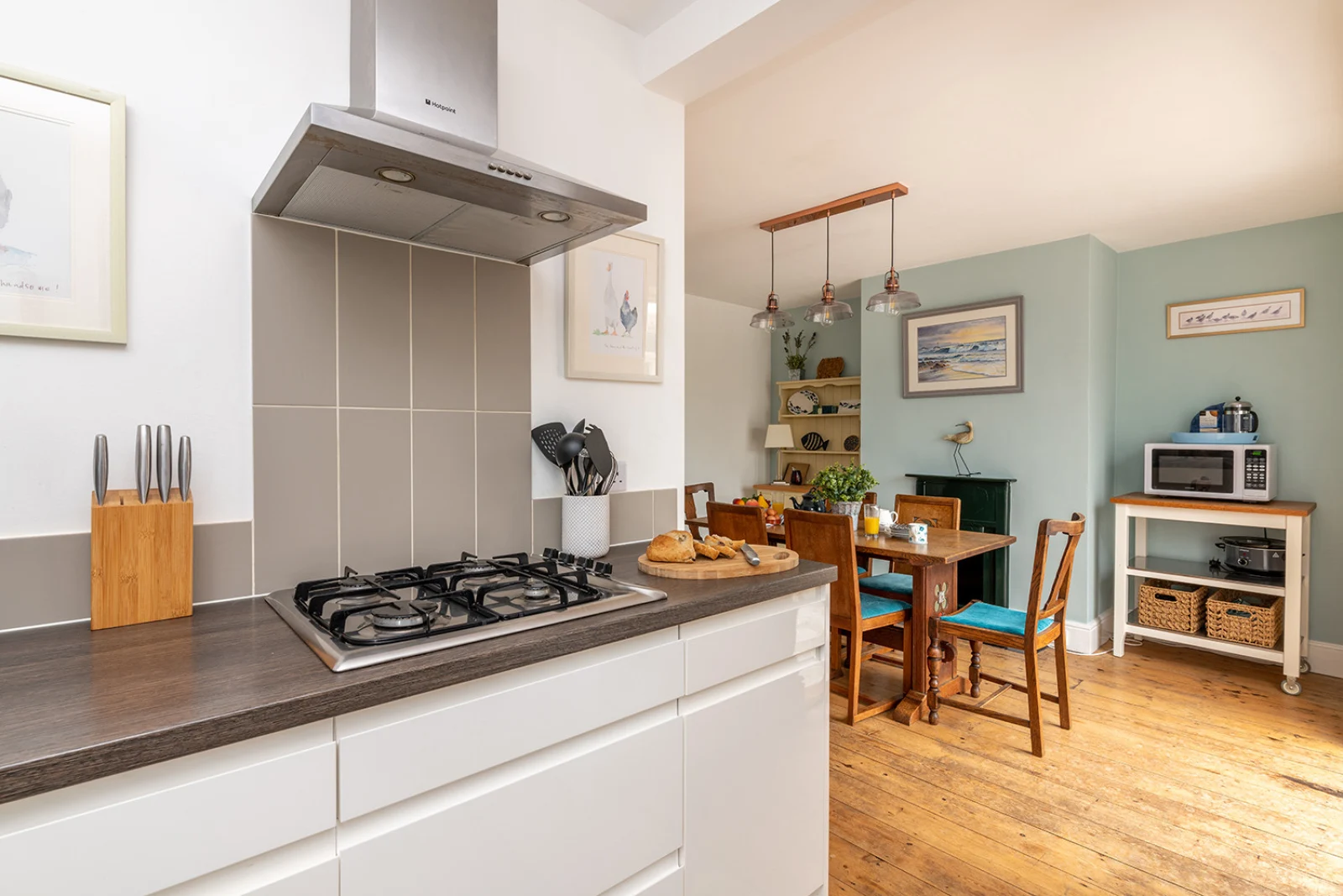 Kitchen & Dining area 