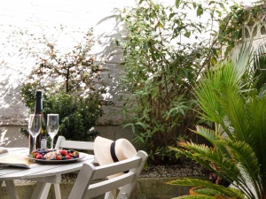Property image 2 for THC884