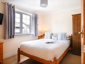 Property image 8 for THC884