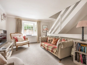 Another view of the well presented lounge