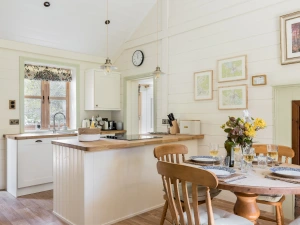 Property image 2 for THCA726