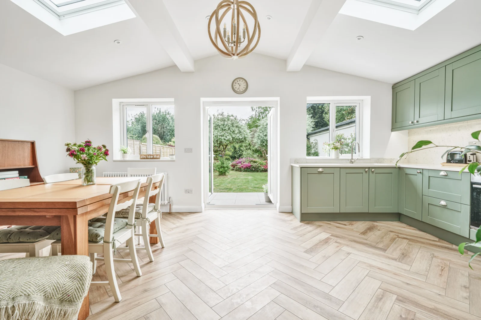 Property image 1 for THCA933