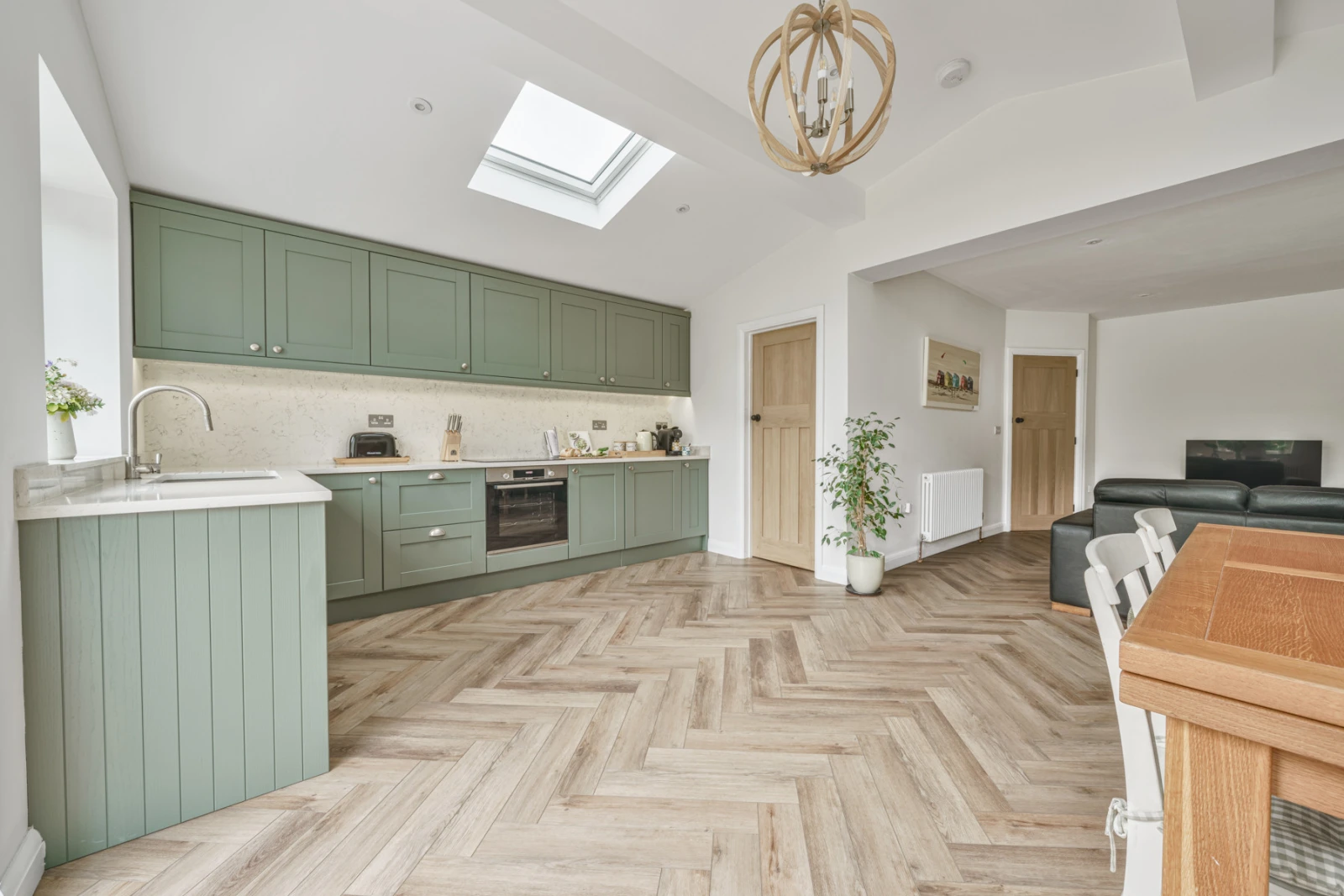 Property image 2 for THCA933