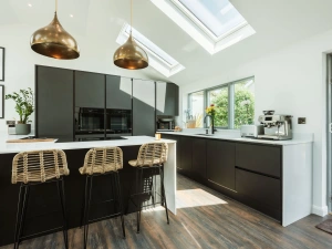The stunning kitchen diner in this gorgeous holiday home on the water near Kingsbridge, South Devon.