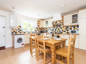 The well equipped kitchen diner.