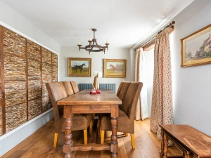 Spacious dining area 