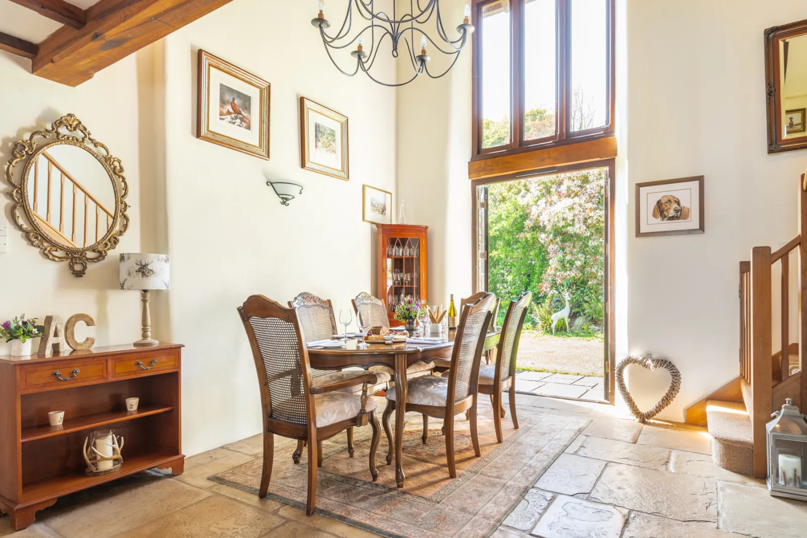 Beautiful entertaining spaces in the galleried hall
