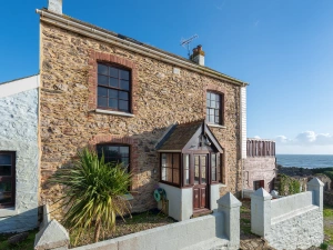 The prettify cottage in the perfect location