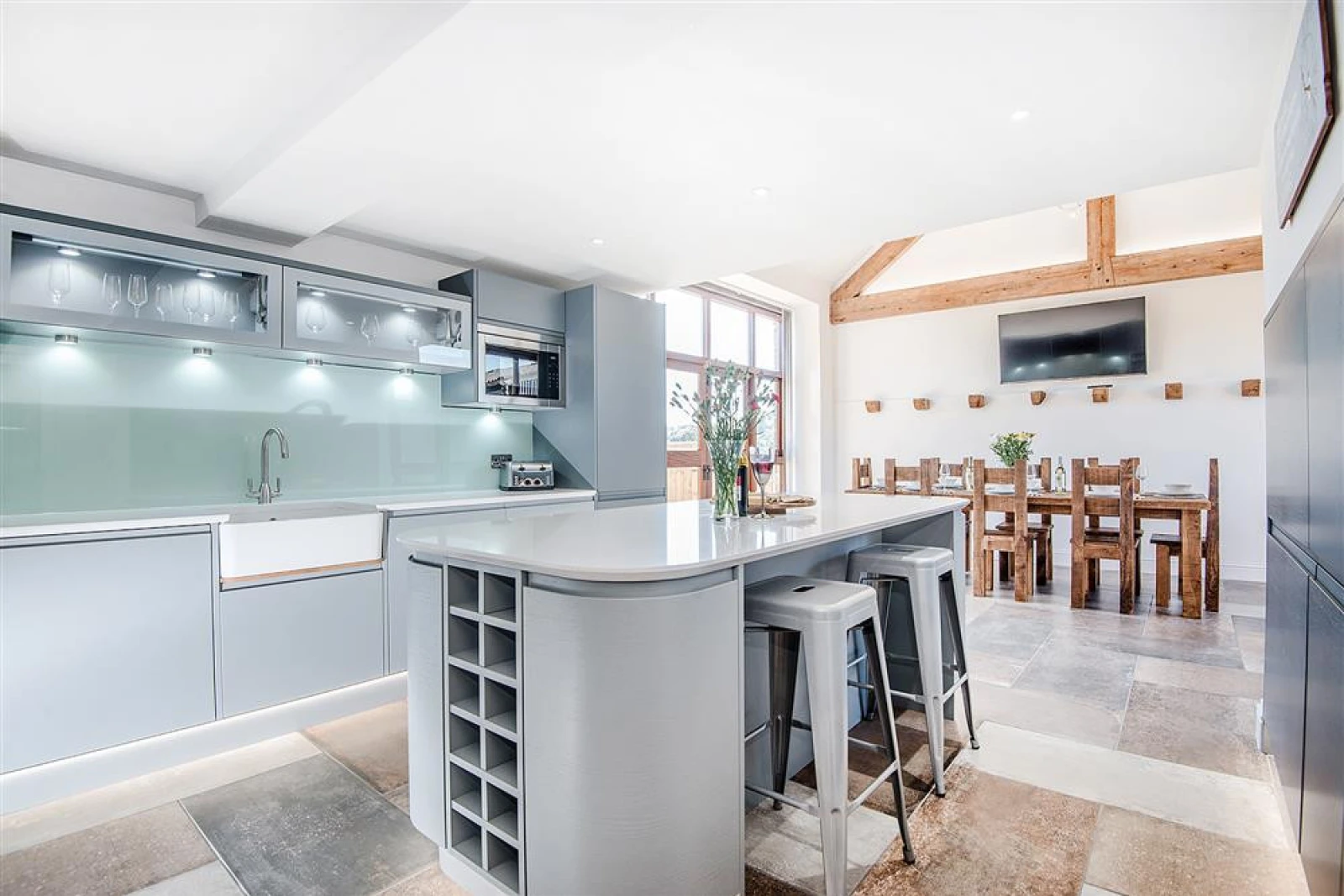 The luxurious kitchen