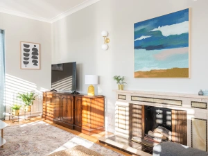 Another look at the lounge 