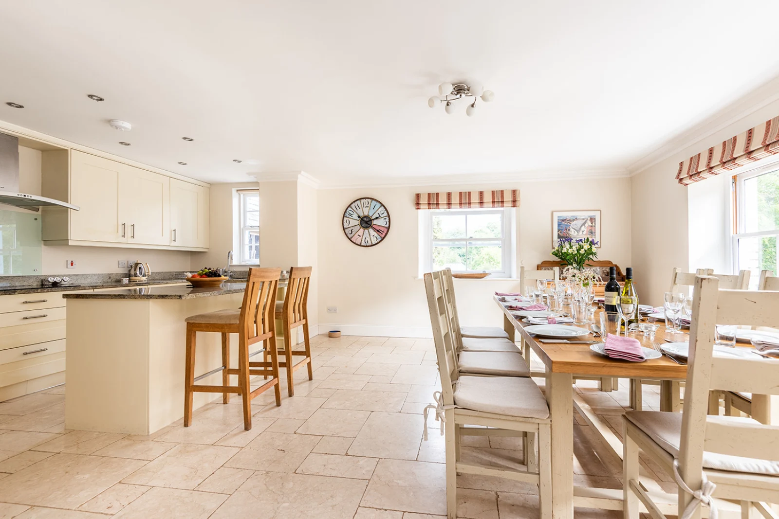 Another look at the kitchen diner 