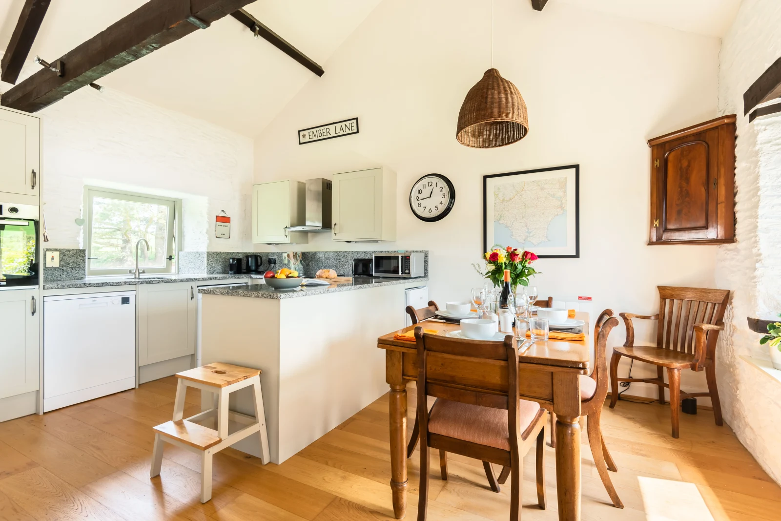 The kitchen and dining space