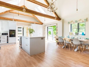 Another look at the kitchen diner 