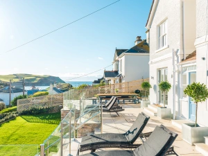 Sea views from the large terrace!