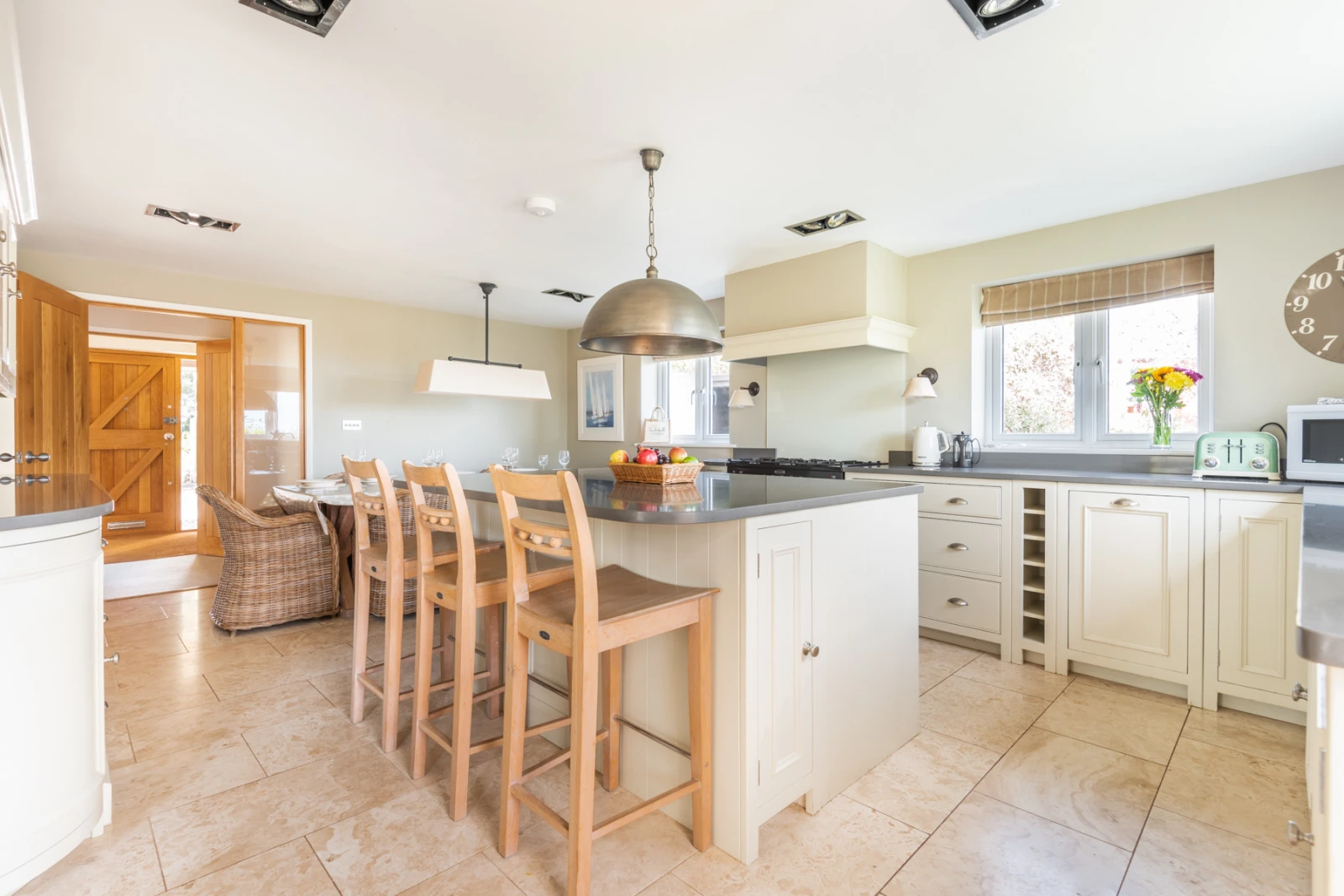 Spacious kitchen diner a real hub in this home from home near Beesands