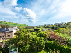 Nestled in rolling Devon countryside near the sea!
