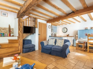 The lovely open plan living space leading to kitchen.