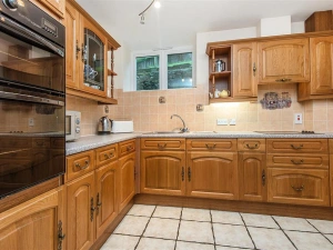 Well equipped kitchen