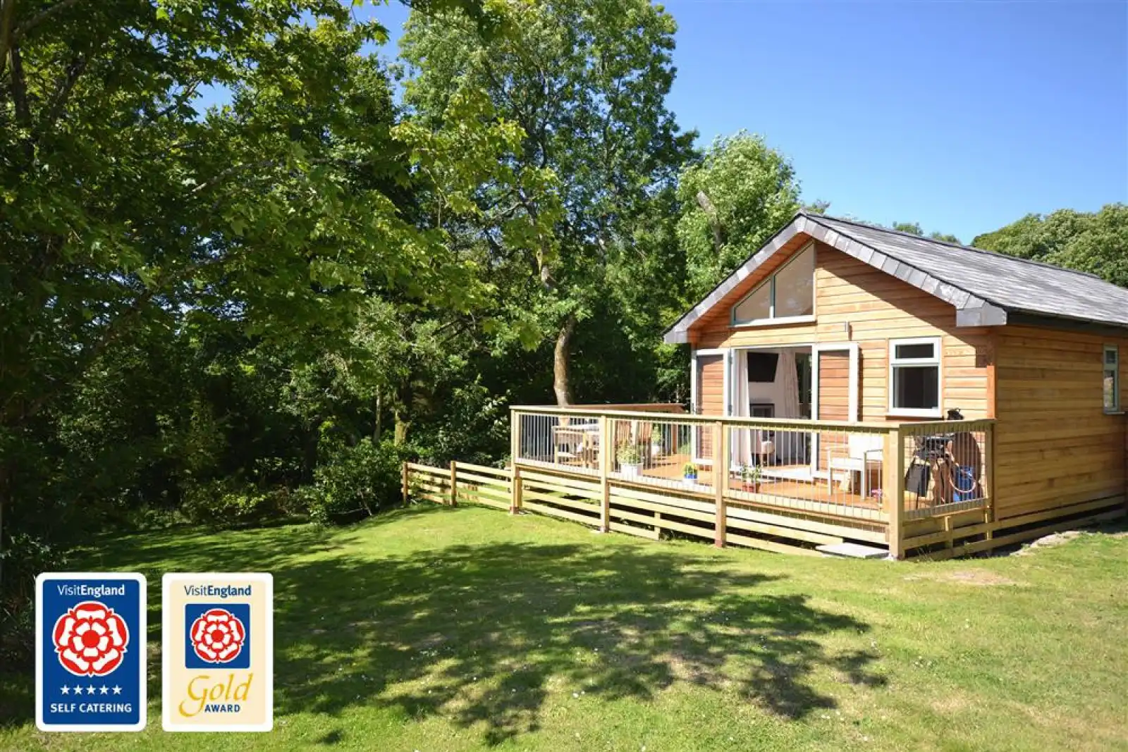 Welcome to this luxury cedar lodge'The Cutch' at Belhay Farm.