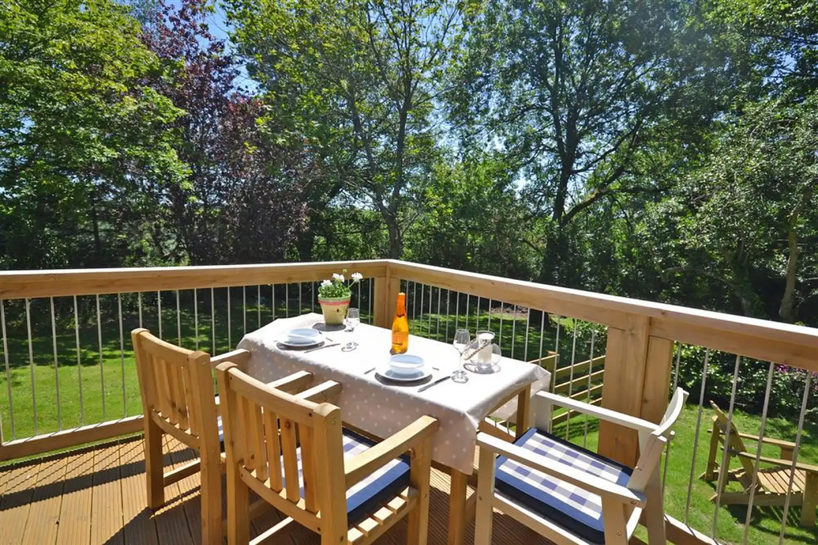 Enjoy some al fresco dining from the terrace