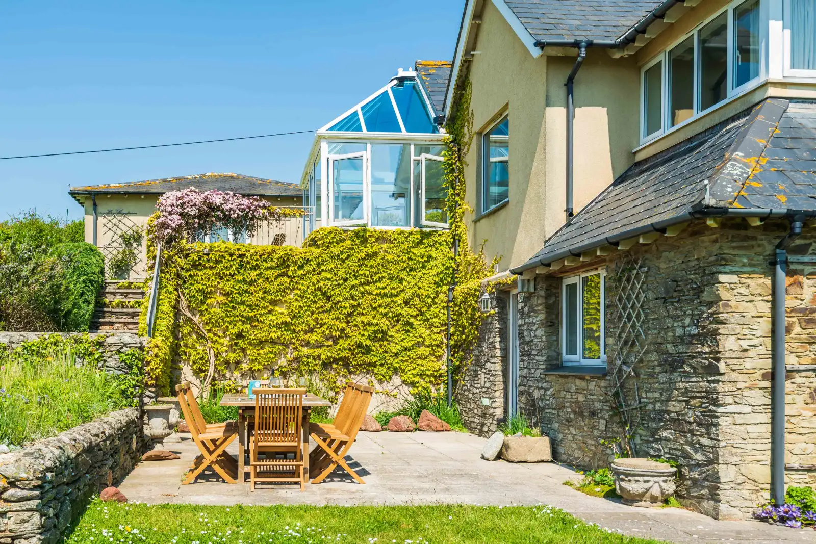 Another view of the alfresco dining area