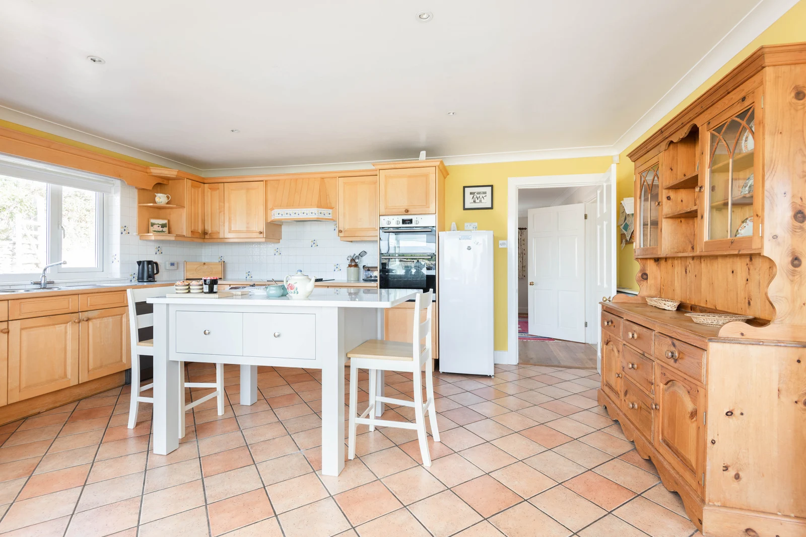 Another look at the kitchen diner 