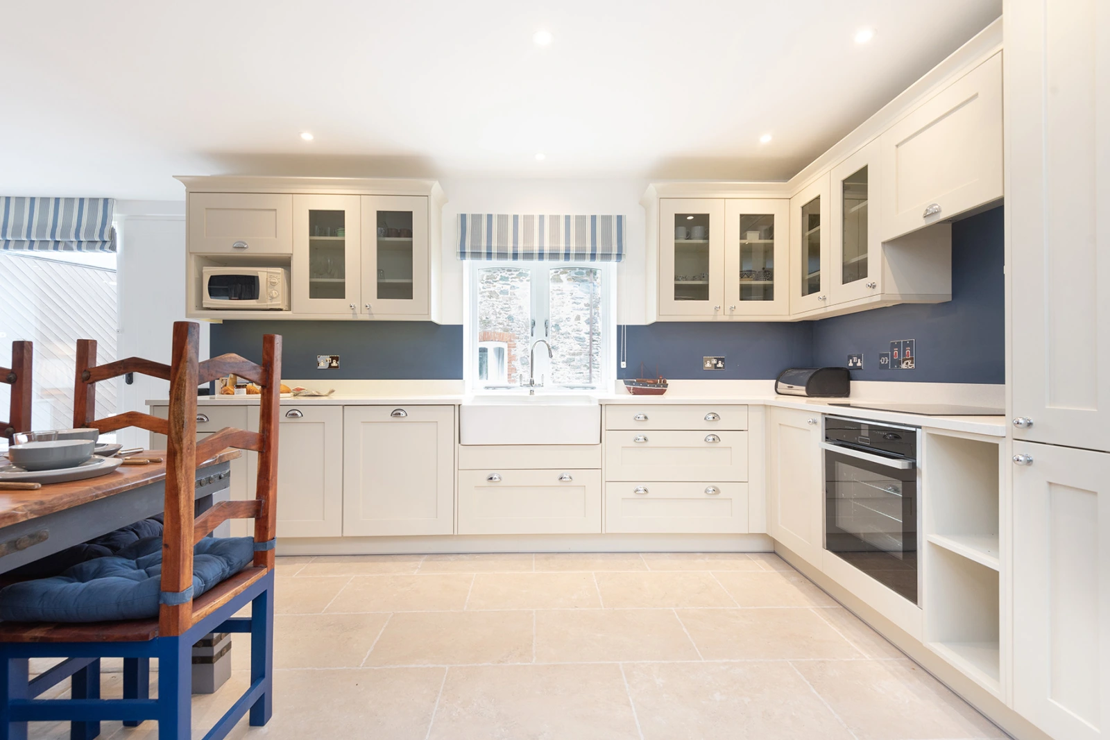The kitchen in Windfalls