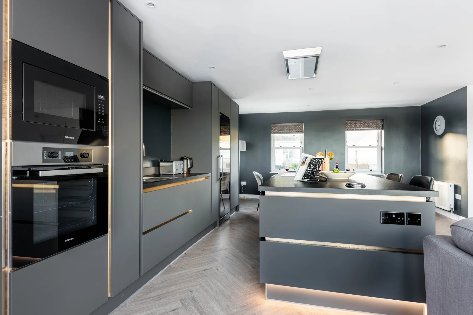 The stylish contemporary kitchen