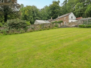 The private walled garden for use only by The Carriage House (please note not fully enclosed).