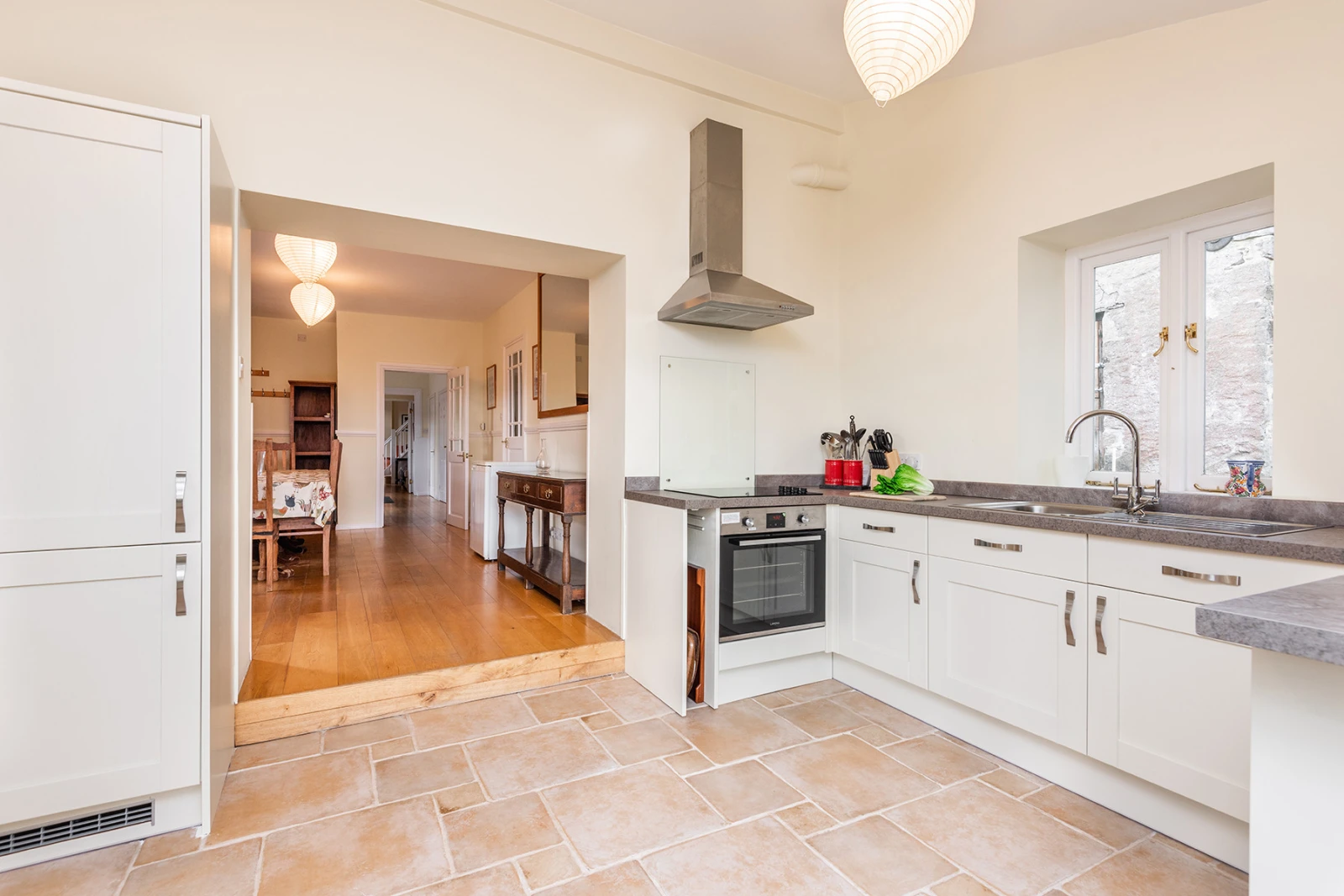 Another look at the kitchen. 