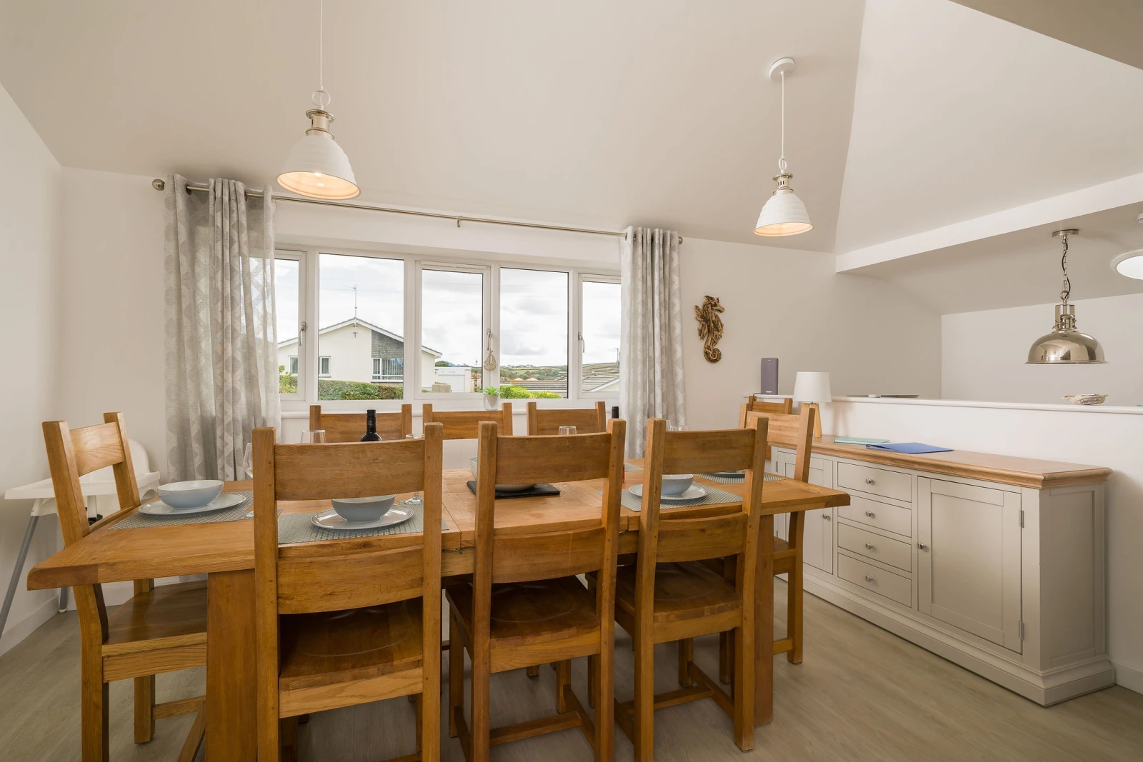 Super dining area to seat 8