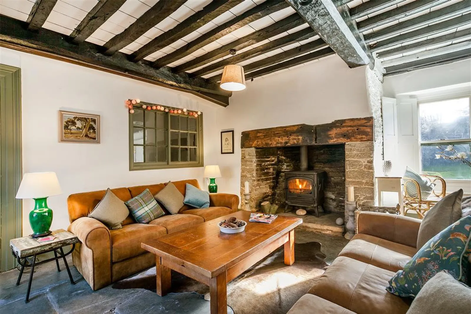 Another view of the snug.