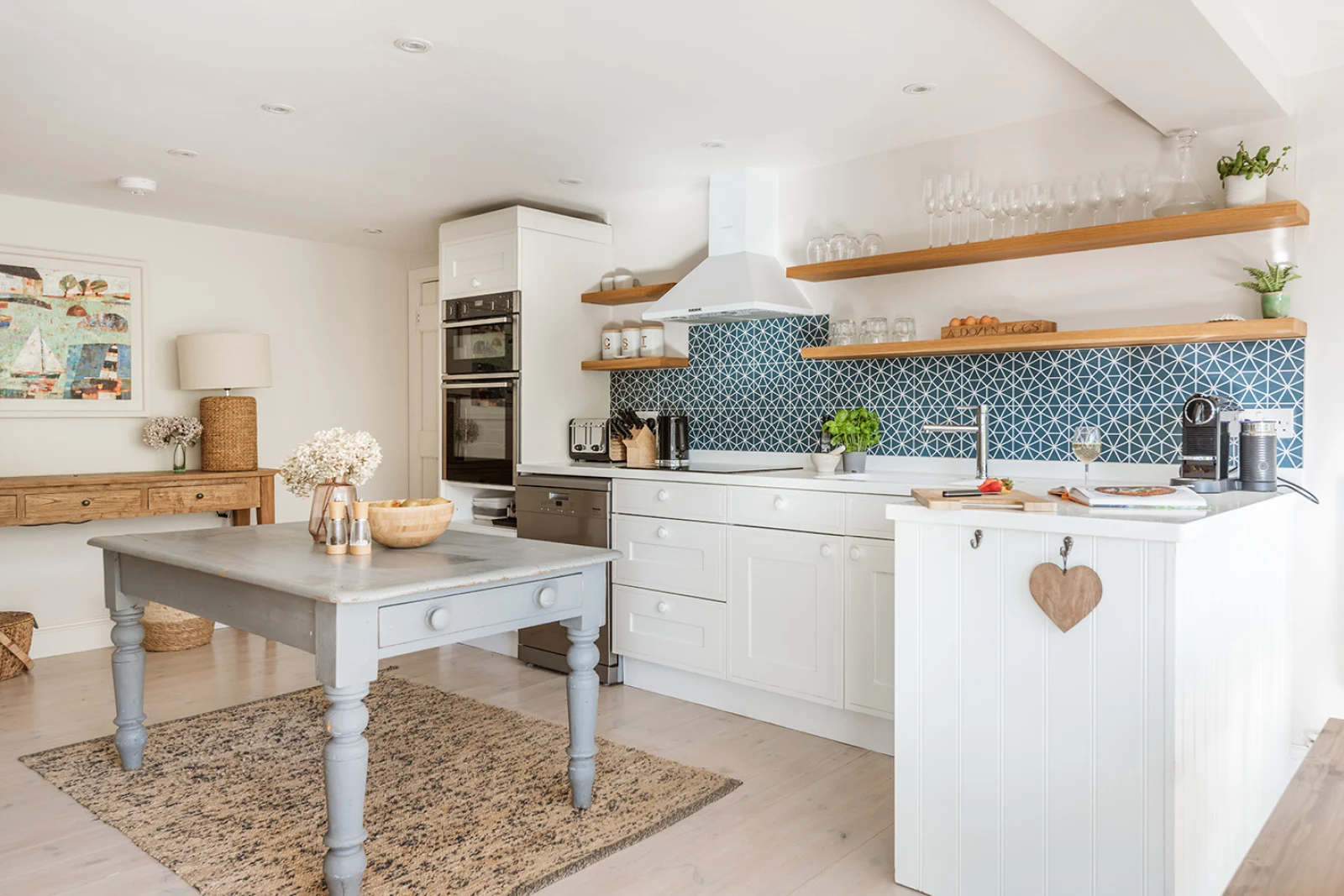 Another look at the kitchen diner 