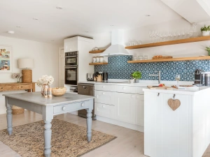 Another look at the kitchen diner 