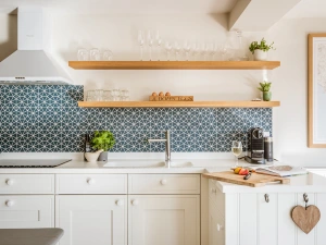 A closer look at the kitchen 