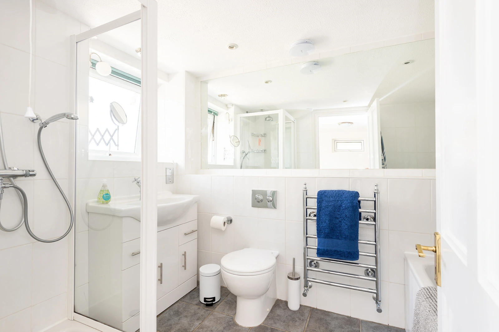Master ensuite