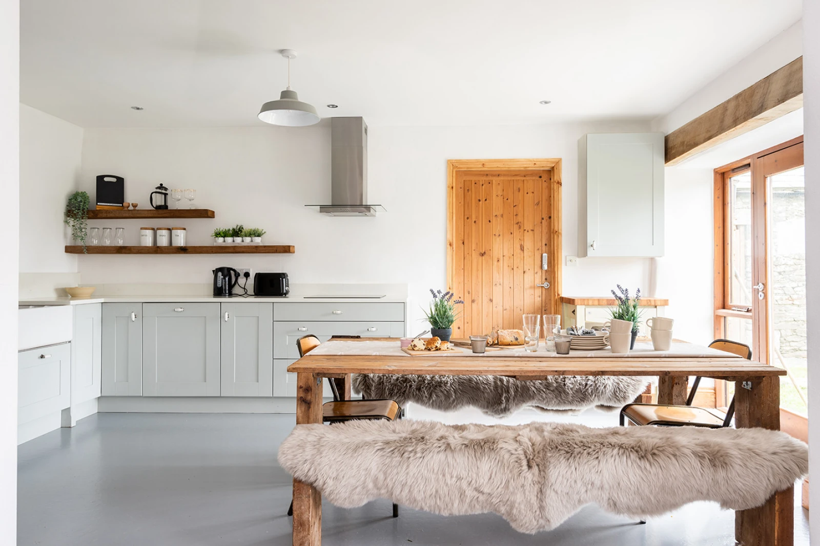 Beautiful Landgreek kitchen diner