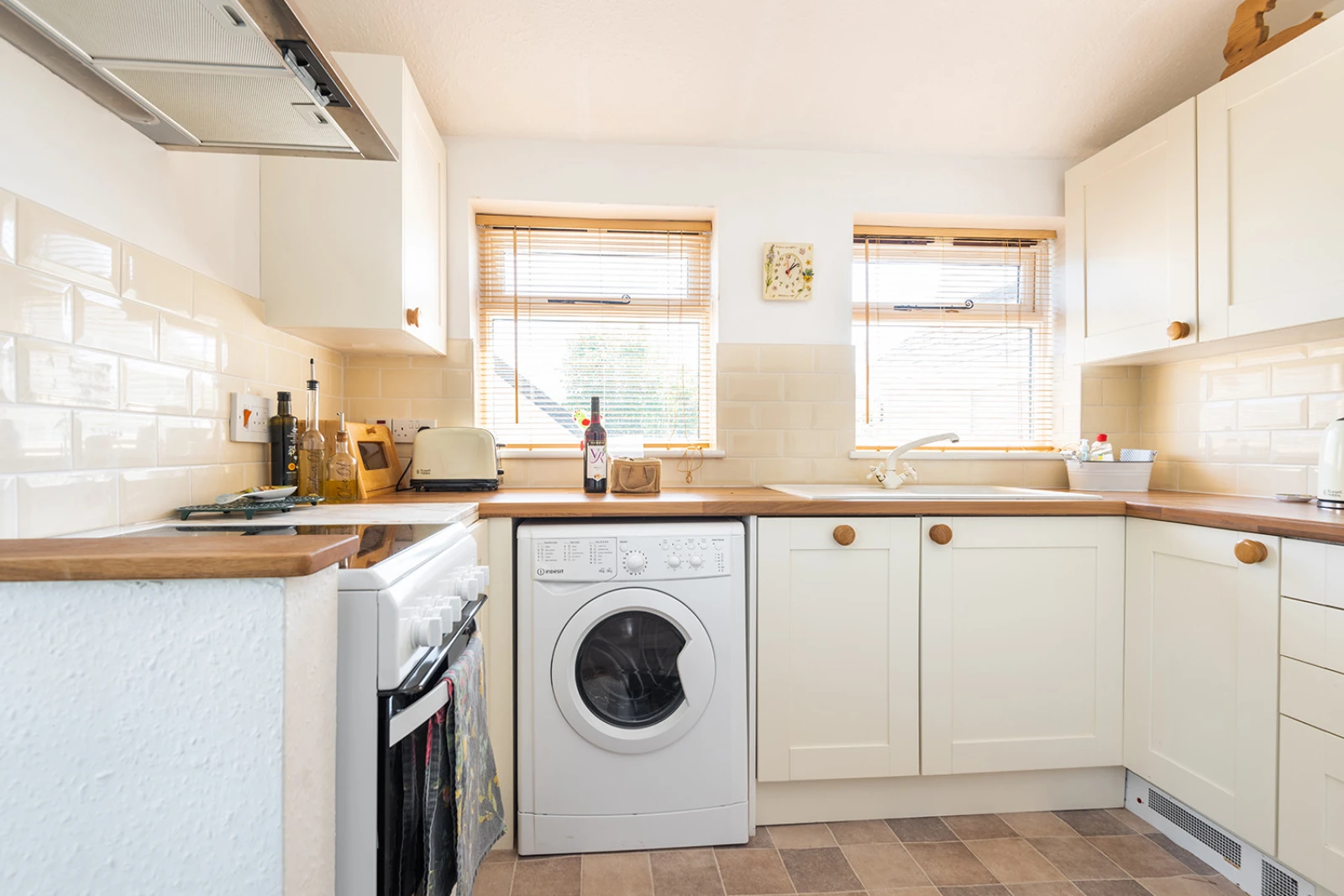 The well equipped kitchen