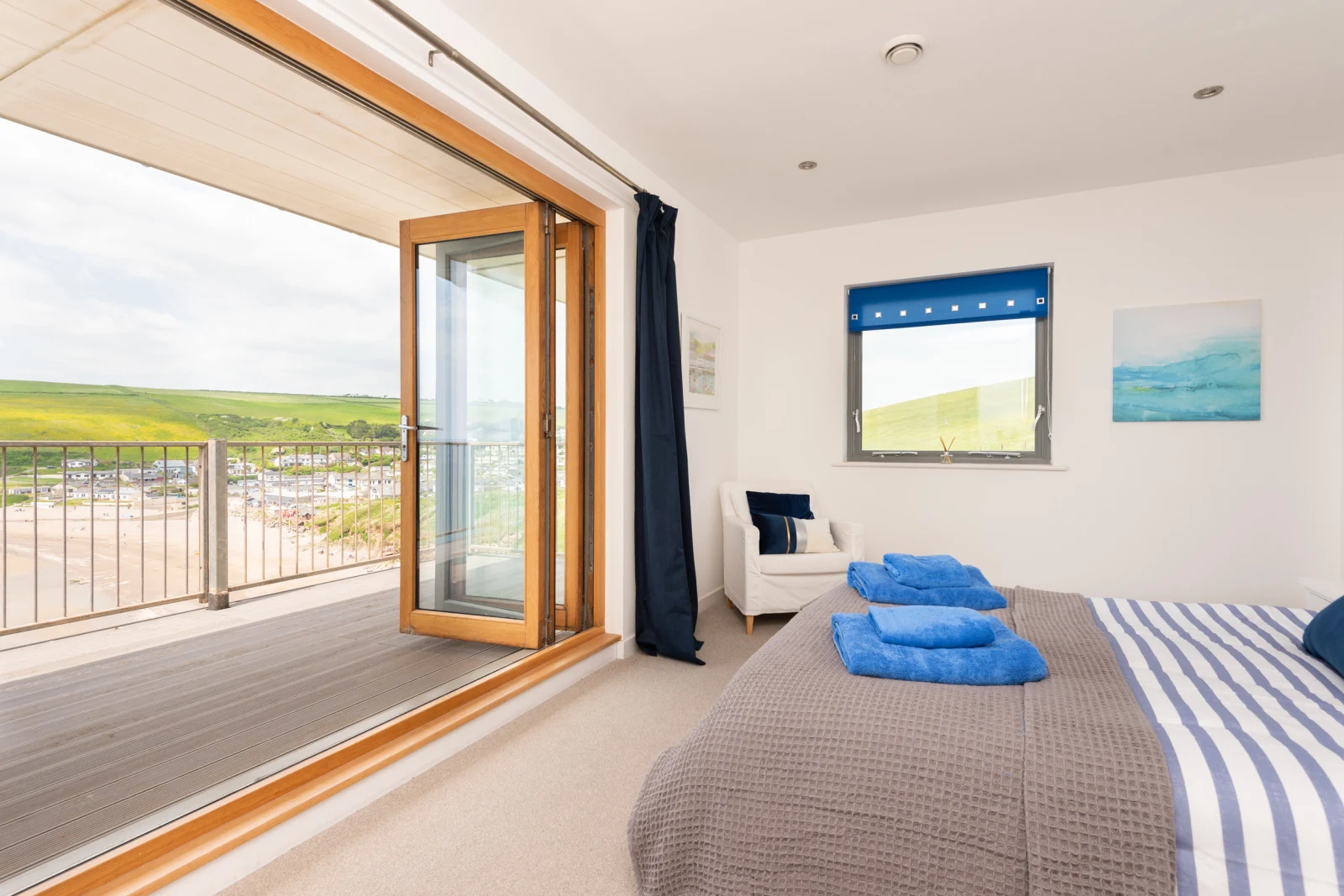 Master bedroom with balcony 