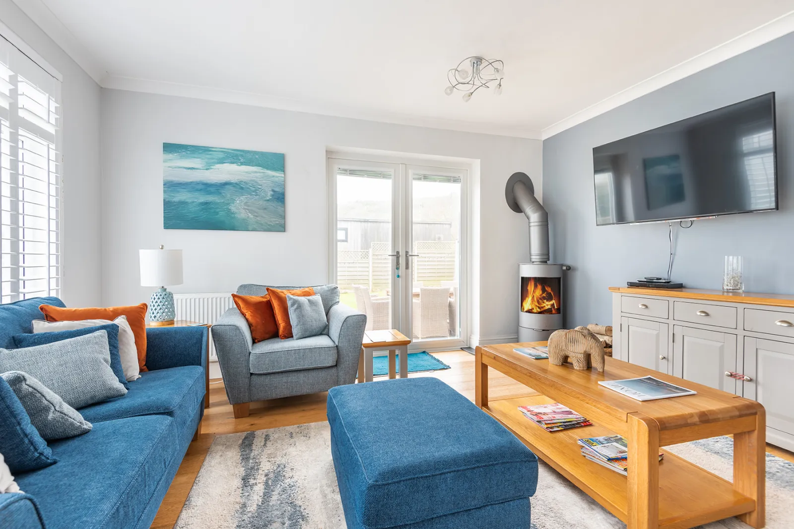 Plenty of space for all to recline makes this property great for family gatherings such as Christmas.