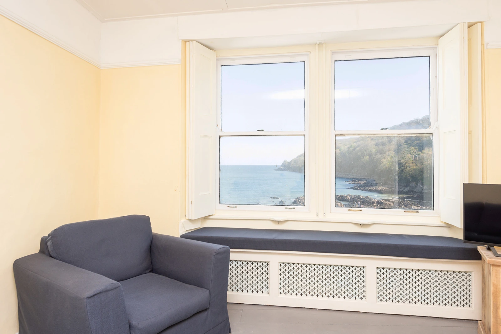 The window seat to watch the goings on