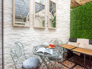 The sweet courtyard, thoughtfully set out.