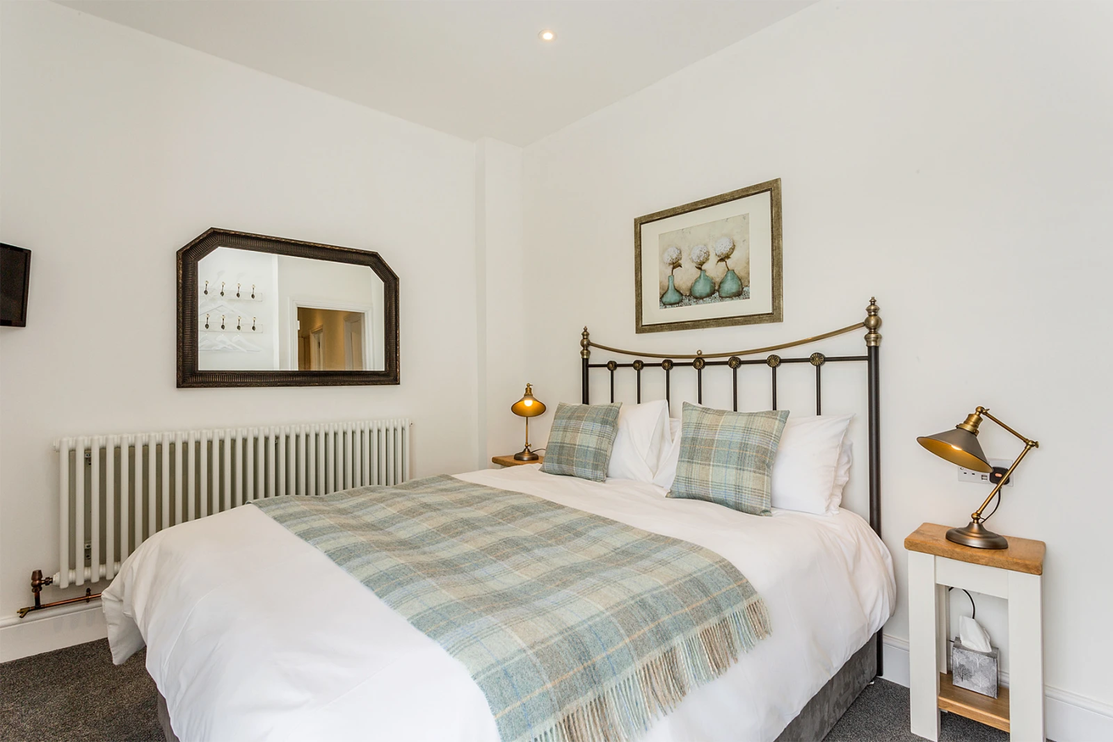 Master Bedroom with kingsize bed