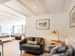 Additional seating within the lounge area