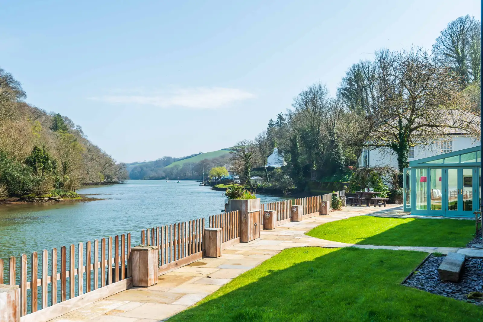 Perchwood Shippon and its tranquil setting by Bow Creek