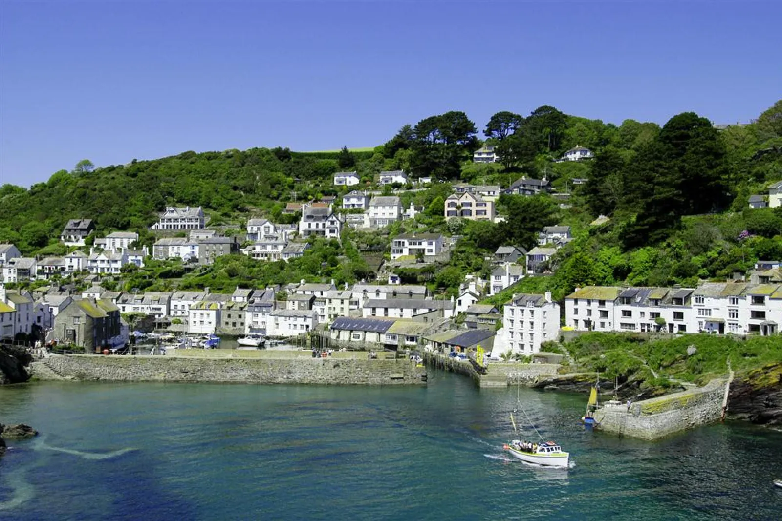 The historic fishing village of Polperro, a perfect spot for a holiday cottage